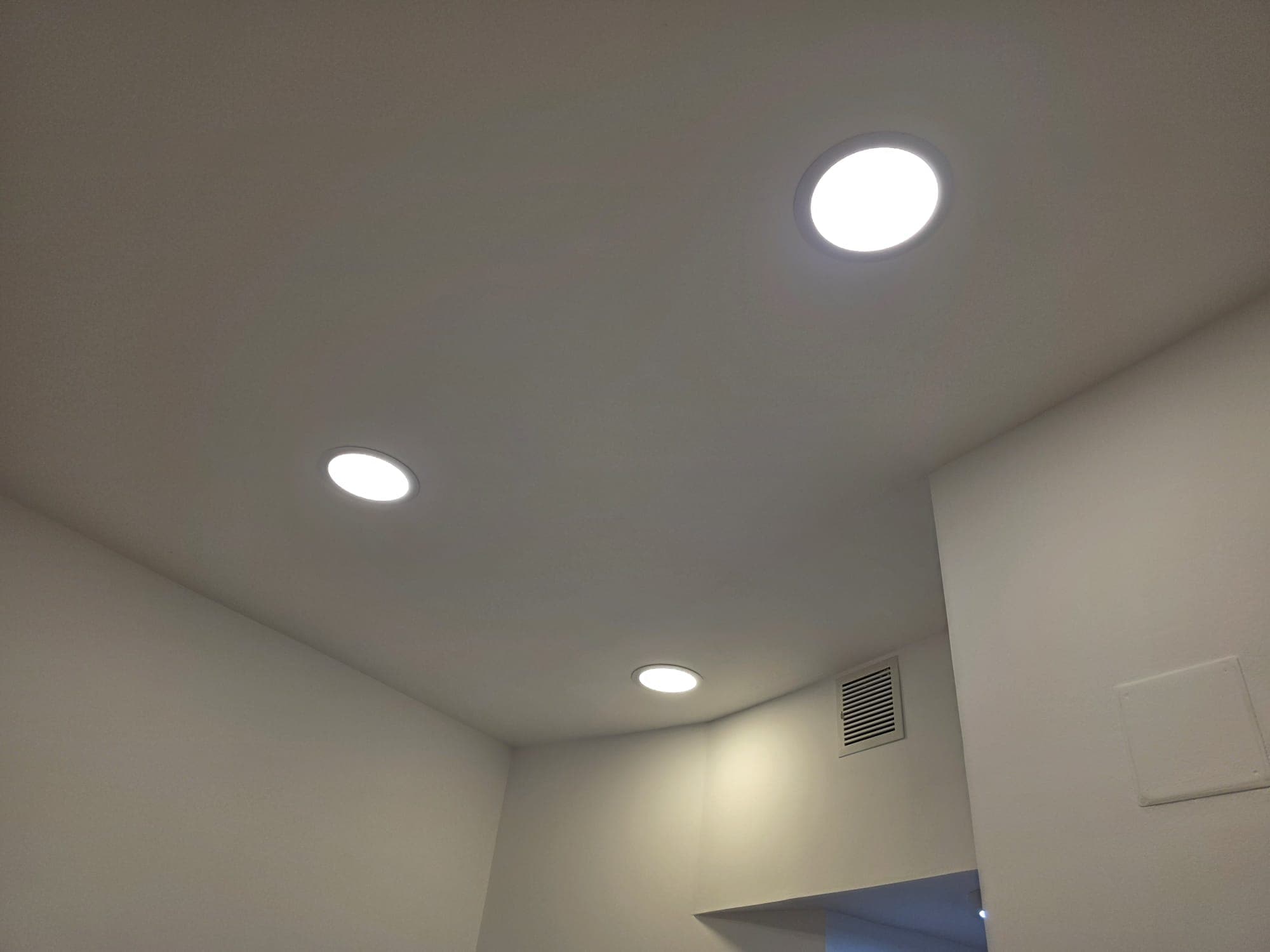 Bajo comercial — detalle interior